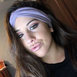 Meet your Posher, Marisa